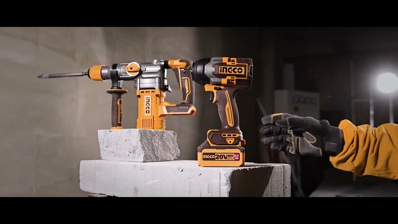Miniatură video: INGCO Lithium-Ion Rotary Hammer CRHLI20288/CRHLI202882