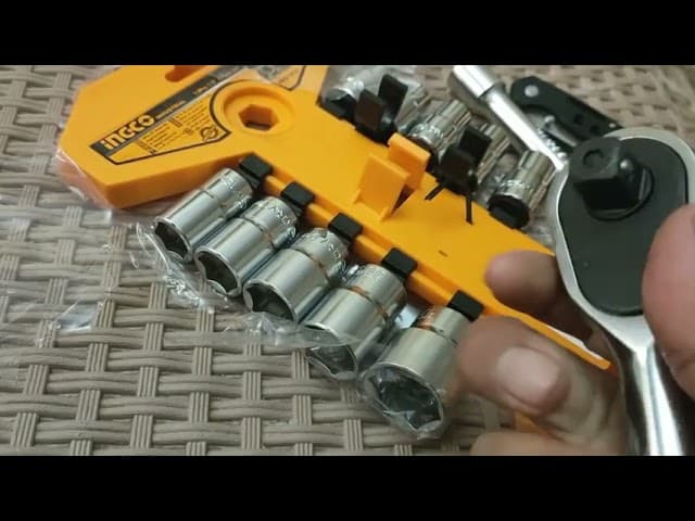 Miniatură video: KUNCI SOCK SOCKET SET 12pcs INGCO HKTS12122