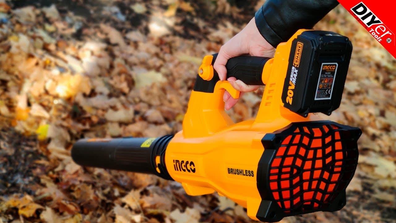 Miniatură video: Unboxing and Review of the INGCO CABLI20428 P20 Lithium Ion Brushless Cordless Blower @diyertools