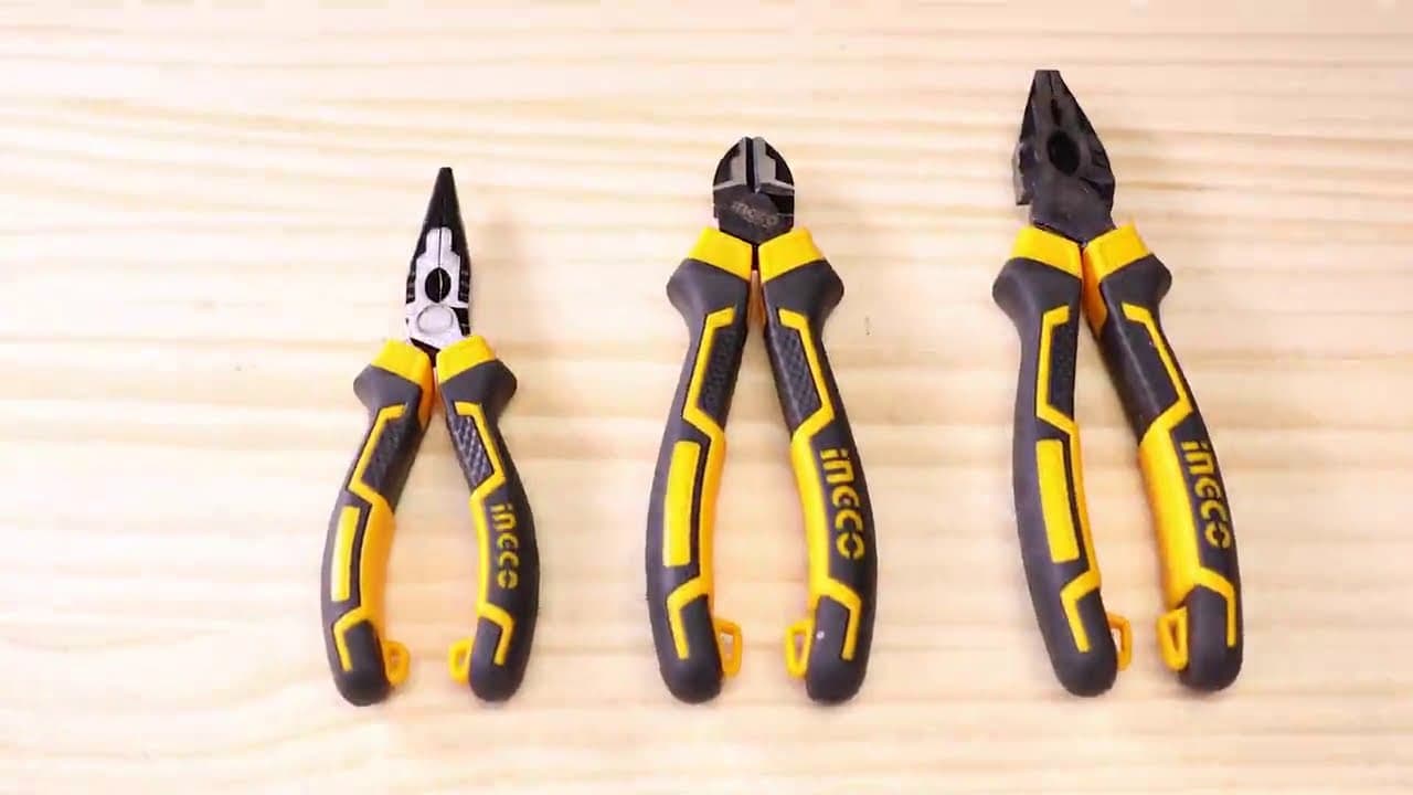 Miniatură video: INGCO 3 Piece High Leverage Pliers Set, HKHLPS2831