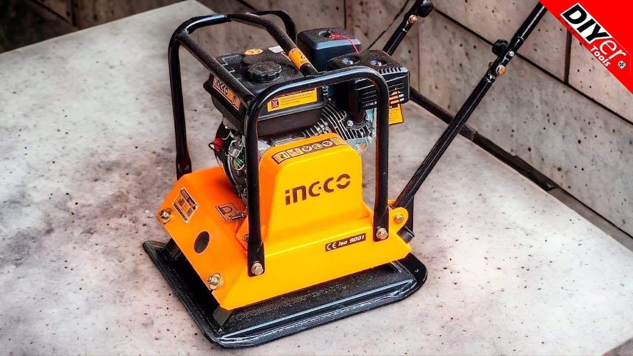 Miniatură video: INGCO GCP100-2 gasoline plate compactor 90 kg @diyertools